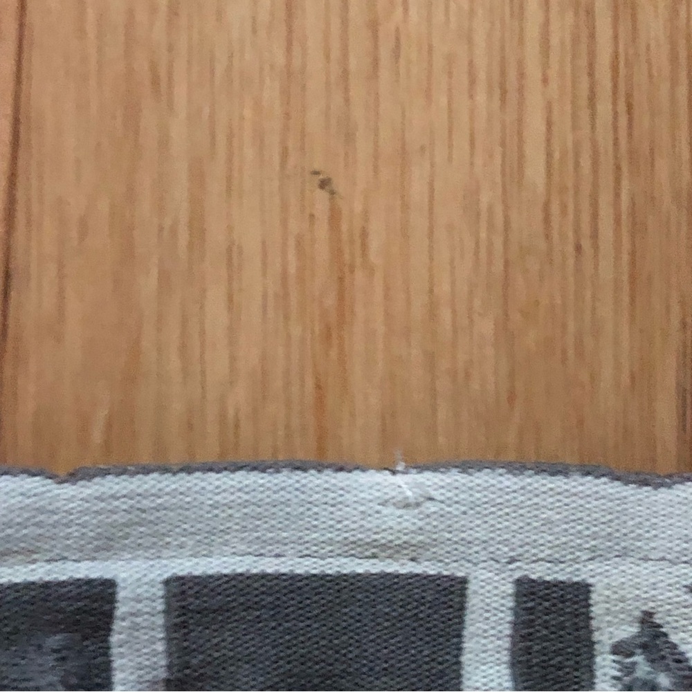 Women’s Under Armour shorts- size xs - Picture 6 of 7